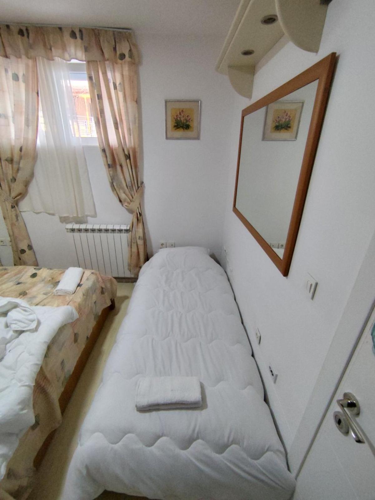 City View Apartment Скопие Екстериор снимка
